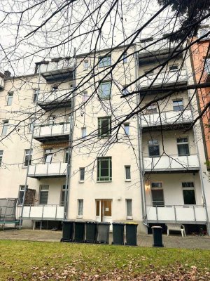 Charmante 3-Zimmer-Eigentumswohnung im denkmalgeschützten Altbau