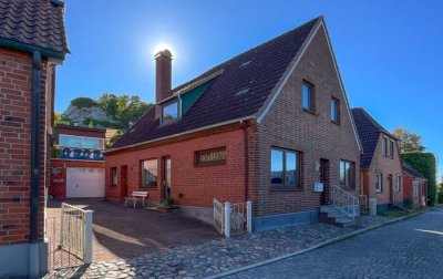 Einfamilienhaus mit Einliegerwohnung