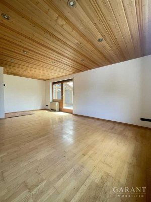 Drei Zimmer, Terrasse, Garten, Garage, Werkstatt