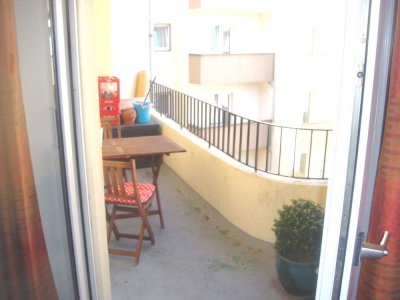 Top geschnittene 1 Zi-Wohnung mit Wohnküche und Balkon in der City