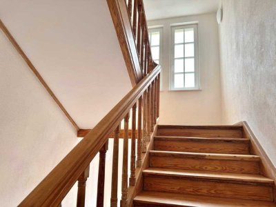 Exklusive Maisonettewohnung mit Balkon & Loggia in der Villa von Holst am Griebnitzsee