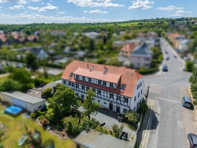 CHARMANTES, DENKMALGESCHÜTZTES REIHENENDHAUS MIT EIGENEM IDYLLISCHEM GARTEN