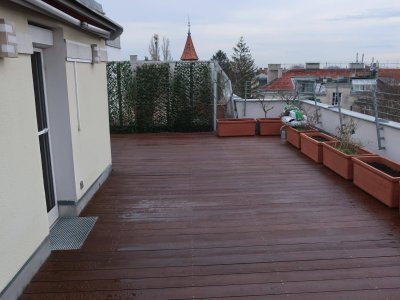 4-ZIMMER-WOHNUNG! DACHTERRASSENTRAUM mit FERNSICHT! NÄHE SAARPLATZ!