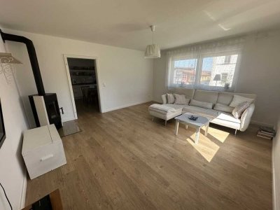 Schöne und modernisierte 3-Zimmer-Wohnung mit Balkon und EBK in Gnotzheim