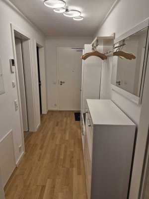 Attraktive teilmöbilierte 3-Zimmer Wohnung mit  Balkon, Keller und Tiefgarage KS-Mitte/Vord. Westen