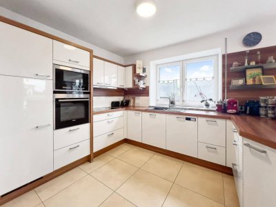 EXKLUSIVE 3-ZIMMER-WOHNUNG MIT BALKON UND GARTEN – RUHIGE LAGE IN EGGELSBERG