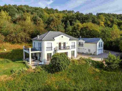 Private Premium-Residenz mit 5 Schlafzimmern, Bürotrakt &amp; Smart-Energy-System