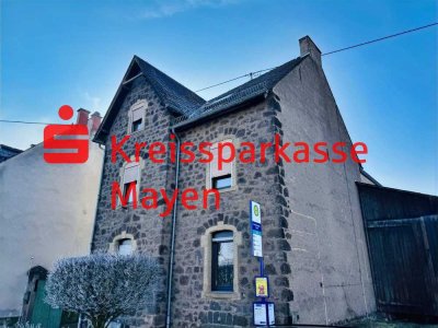 Charmantes Einfamilienhaus mit historischem Flair und großem Grundstück