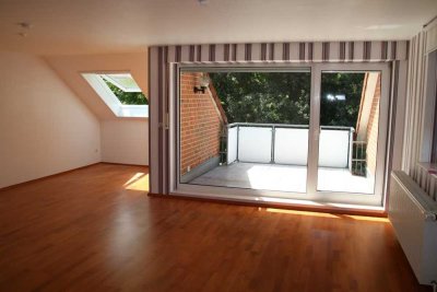 Gepflegte 2-Zimmer Dachgeschosswohnung mit Balkon in Osnabrück-Gretesch