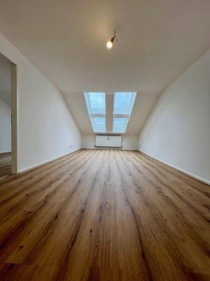 Erstbezug nach Sanierung - 2-Zimmer-Wohnung mit ganz neuer Einbauküche