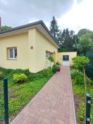 Ländliche 1-Raum-Wohnung in einem schönen Bungalow an einem Teich