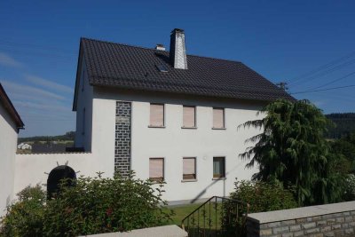 Ansprechende 2-Zimmer-DG-Wohnung in Burbach mit Einbauküche