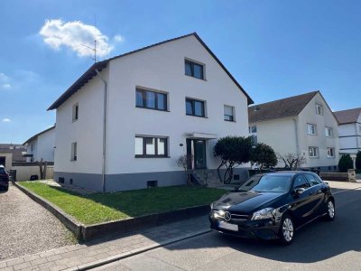 Modernisiertes und vermietetes 3-Familienhaus in Karlsdorf