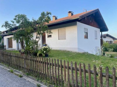 Gepflegtes 4-Zimmer-Haus in Höslwang mit großem 750qm Grundstück