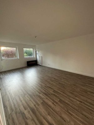 Attraktive 2,5-Zimmer-Wohnung mit Balkon und EBK in Mainaschaff