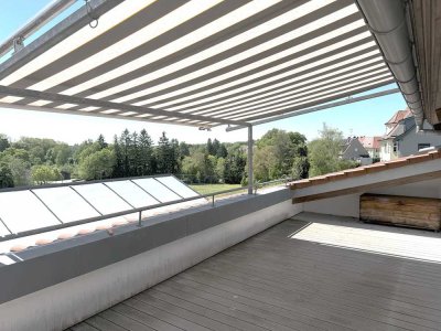 Ruhige einladend helle 2 Raumwohnung mit traumhaftem Balkon und Blick ins Grüne