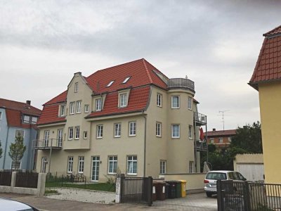 Helle, ruhige 3 Zi-Whg mit Balkon in zentraler Lage (Schlafen, Wohnen, Essküche) - WHG 4