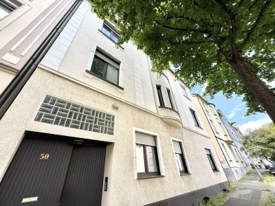 Frisch renovierte 3,5 Zimmer Wohnung im 1.OG mit modernem Tageslichtbad und Garage