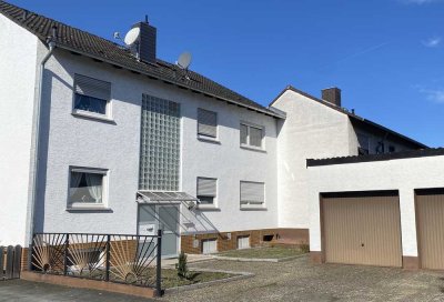 Helles Zweifamilienhaus oder Mehrfamilienhaus + Ausbaumöglichkeiten, Garten, 2 Garagen in Rödermark