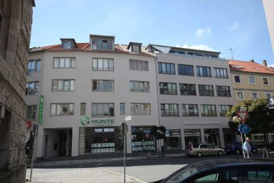 Geschmackvolle Dachgeschosswohnung im Regierungsviertel Braunschweigs