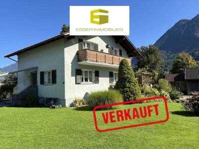 CHARMANTES EINFAMILIENHAUS MIT VIEL GARTEN