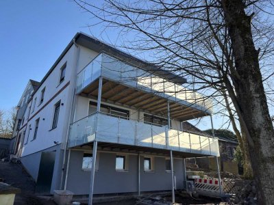 Erstbezug! Moderne 4,5-Zimmer-Neubauwohnung mit Terrasse & Fußbodenheizung 125 m² im Erdgeschoss