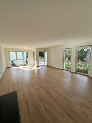 Schöne 4-Zimmer-Wohnung in 65934, Nied
