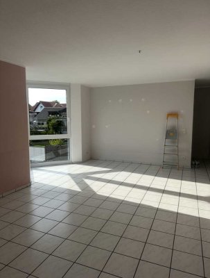 Helle 3-Zimmer-Wohnung mit Balkon und EBK in Worms-Pfeddersheim