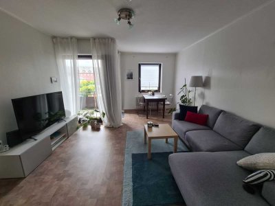 Schöne 2-Zimmer Wohnung mit Balkon, Stellplatz und Einbauküche