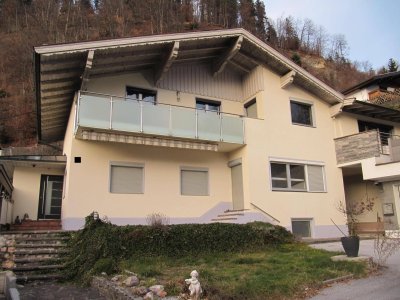 Schönes 2-Familienhaus mit Renovierungsbedarf - 955 m² Grundfläche