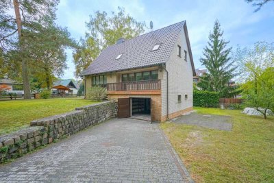 Alter Charme trifft auf moderne Elemente  – Einfamilienhaus mit Kamin, Balkon, Garage & Potenzial