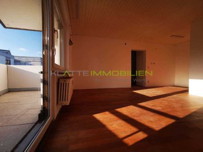 Lichtdurchflutete 2-Zimmer-Etagenwohnung mit Balkon in Vogt zu verkaufen