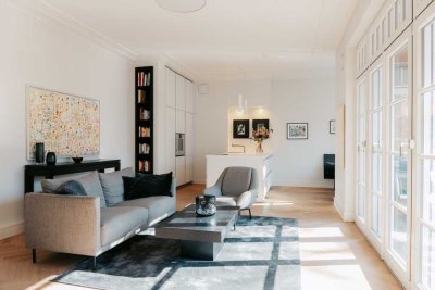 Neubau mit zeitloser Ästhetik - Hochwertige 5-Raum Wohnung mit Sonnenbalkon in traumhafter Zoolage