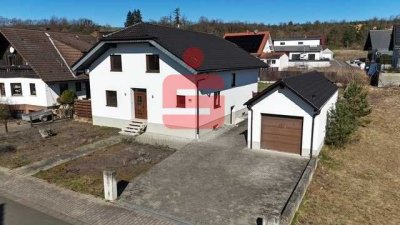 Komfort und Stil vereint - Freistehendes Einfamilienhaus in begehrter Lage