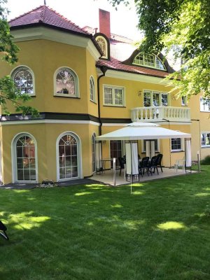 Geräumige, vollständig renovierte 3-Zimmer-Wohnung mit gehobener Innenausstattung in Zirndorf