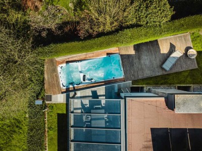 Wohnen wie im Urlaub: Exklusiver Bungalow mit eigenem Spa-Bereich im Grünen
