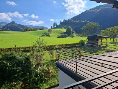 Haushälfte (gesamter 1 Stock) mit Garten und Garage in Großraming