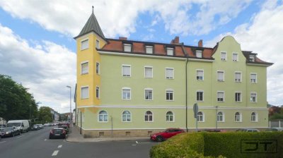 2-Zimmer-Wohnung mit Altbau-Flair und Stellplatz in zentraler Bayreuther Lage!