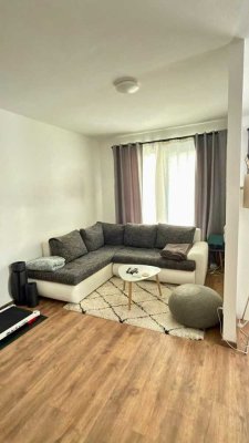 Stilvolle 2-Zimmer-Wohnung mit Garten und West-Terrasse