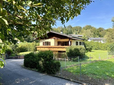 REDUZIERT ! - SCHÖNES GRUNDSTÜCK mit Wohnhaus - GMUNDEN - Nähe Toscanapark