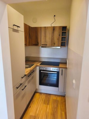 Sehr zentrale Garconniere in der Villacher Innenstadt, komplett neu adaptiert mit neuer Küche,Bad etc ab sofort verfügbar