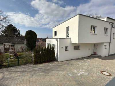 Wohnen und Arbeiten, EFH mit Garten in Augsburg-Göggingen Mitte