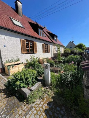 Charmantes Siedlerhaus im Grünen in Augsburg Bärenkeller