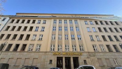 "Freie 4-Zimmer Wohnung im historischen Ringmessehaus"