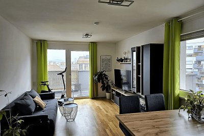Wunderschöne 2-Zimmer-Wohnung (67 m² ) perfekt aufgeteilt mit 12 m² Eck-Balkon, Lift &amp; eleganter Küche - 1220 Wien