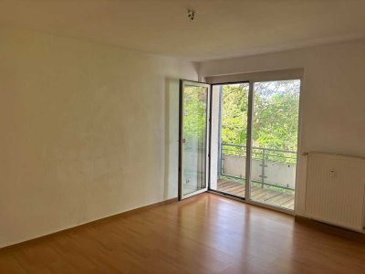 Sehr schöne 4-Raum-Wohnung mit EBK und Balkon in Gera - Debschwitz-West