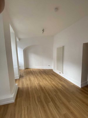 Renovierte, EG-Wohnung im Altbau in KO-Ehrenbreitstein