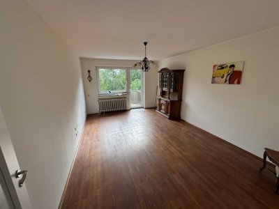 Stilvolle 2-Zimmer-Wohnung mit Balkon und Einbauküche in Köln