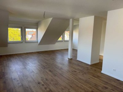 Erstbezug nach Sanierung: geräumige 2-Zimmer-Wohnung in Sankt