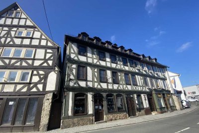 Große Wohnung mit Terrasse in schöner Altstadtlage